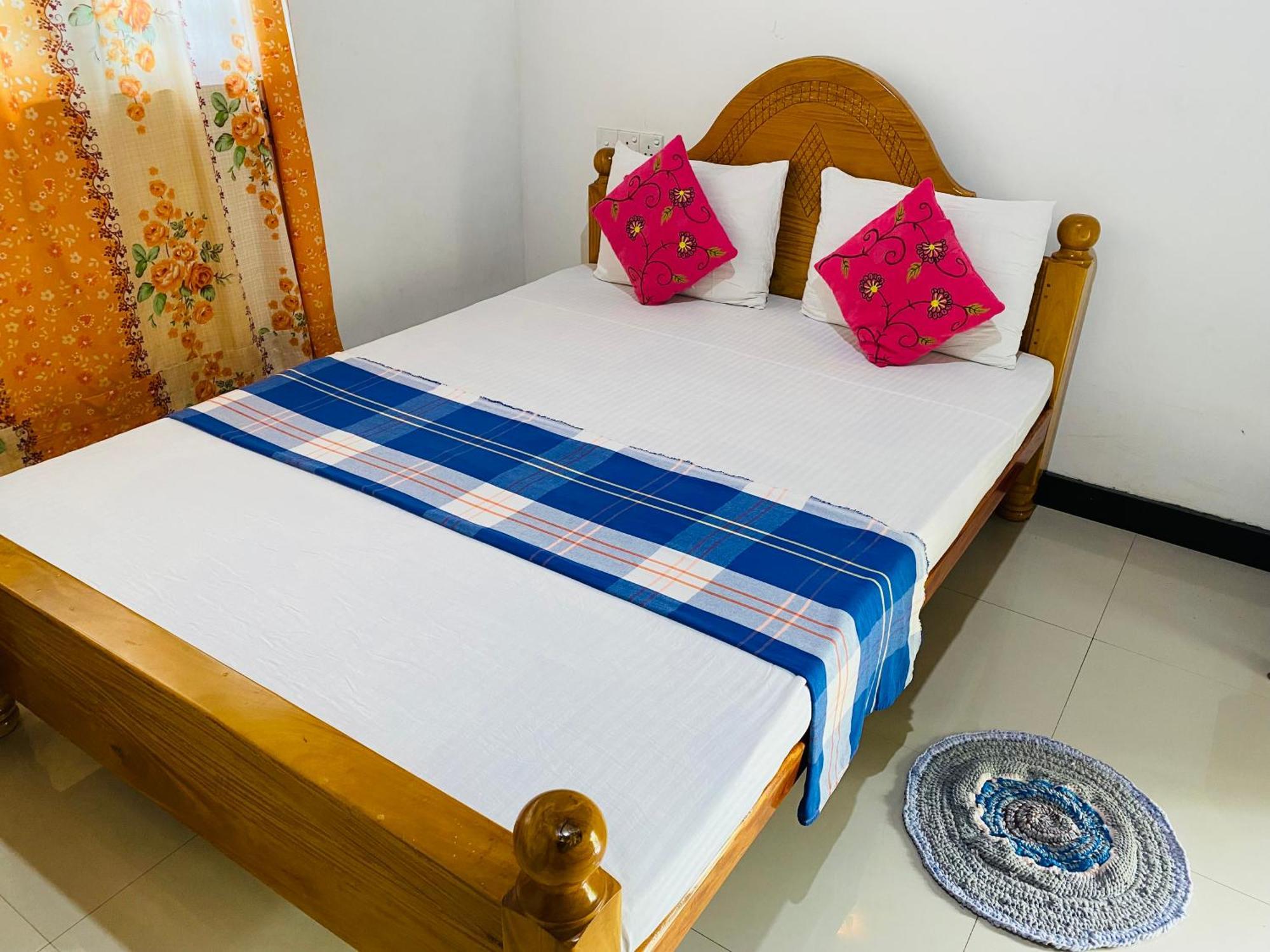 Rich Resort & Restaurant Anuradhapura Buitenkant foto